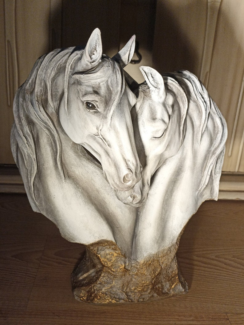 💖Loving Horses Table Sculpture