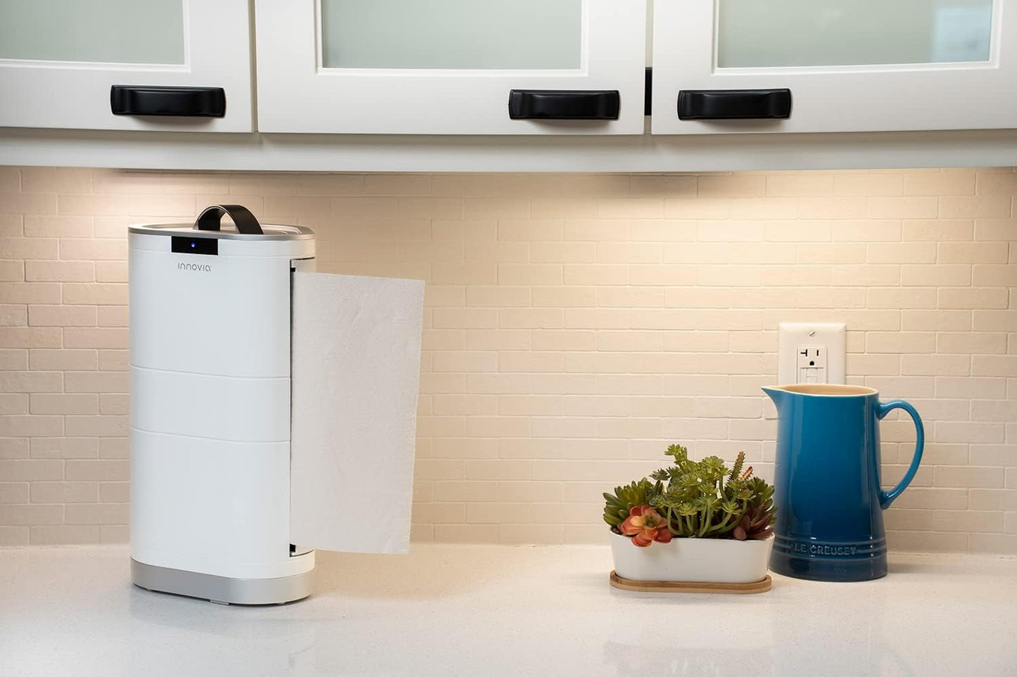 Innovia Countertop Touchless Paper Towel Dispenser