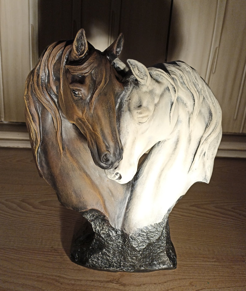 💖Loving Horses Table Sculpture