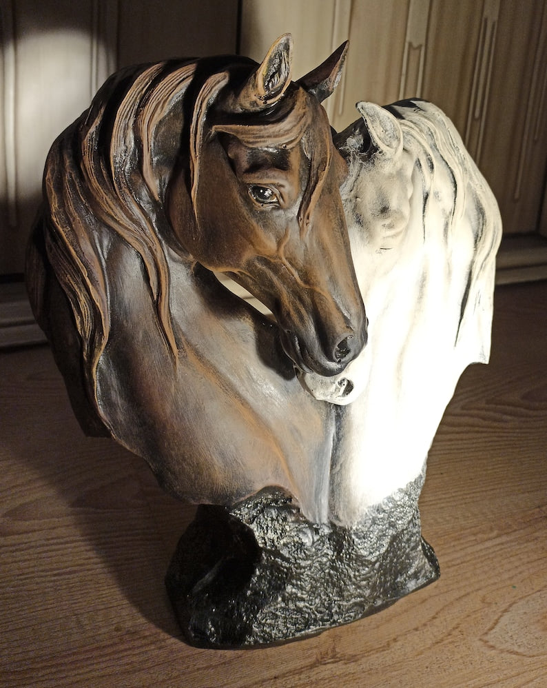 💖Loving Horses Table Sculpture